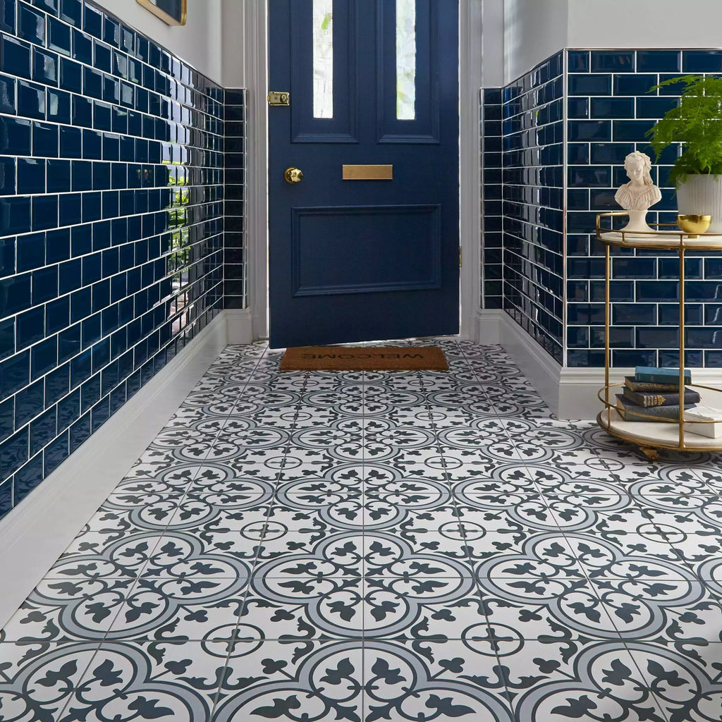 blue and white pattern tile 