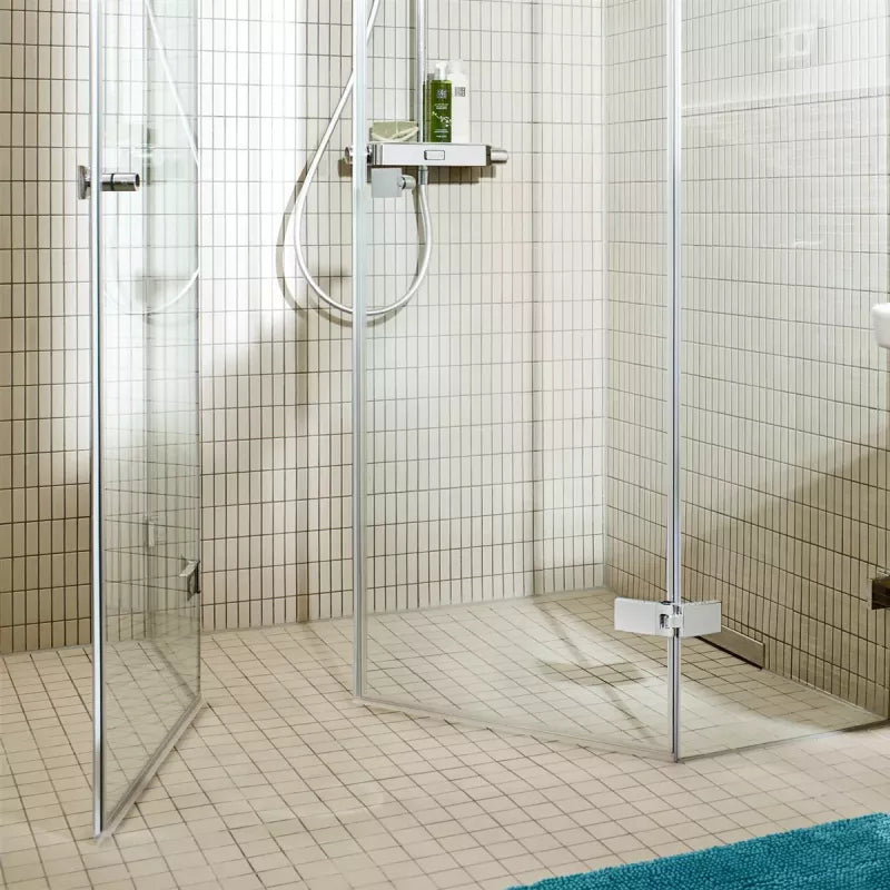 beige bathroom mosaic décor 