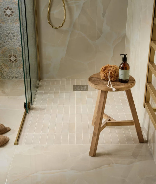 beige bathroom tile 