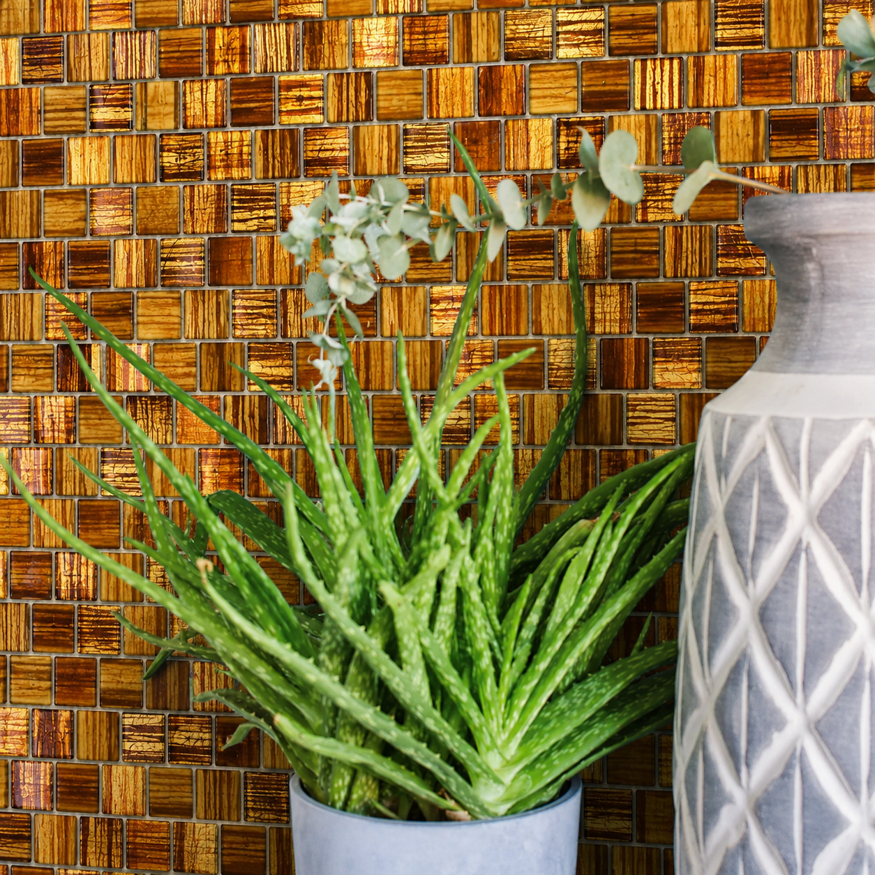 Bronze golden splashback mosaic 