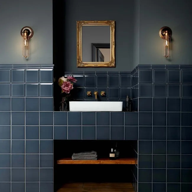bevelled dark blue bathroom decor 