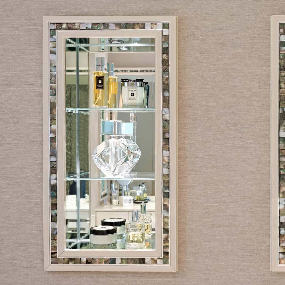 Black Pearl Mirror Border 