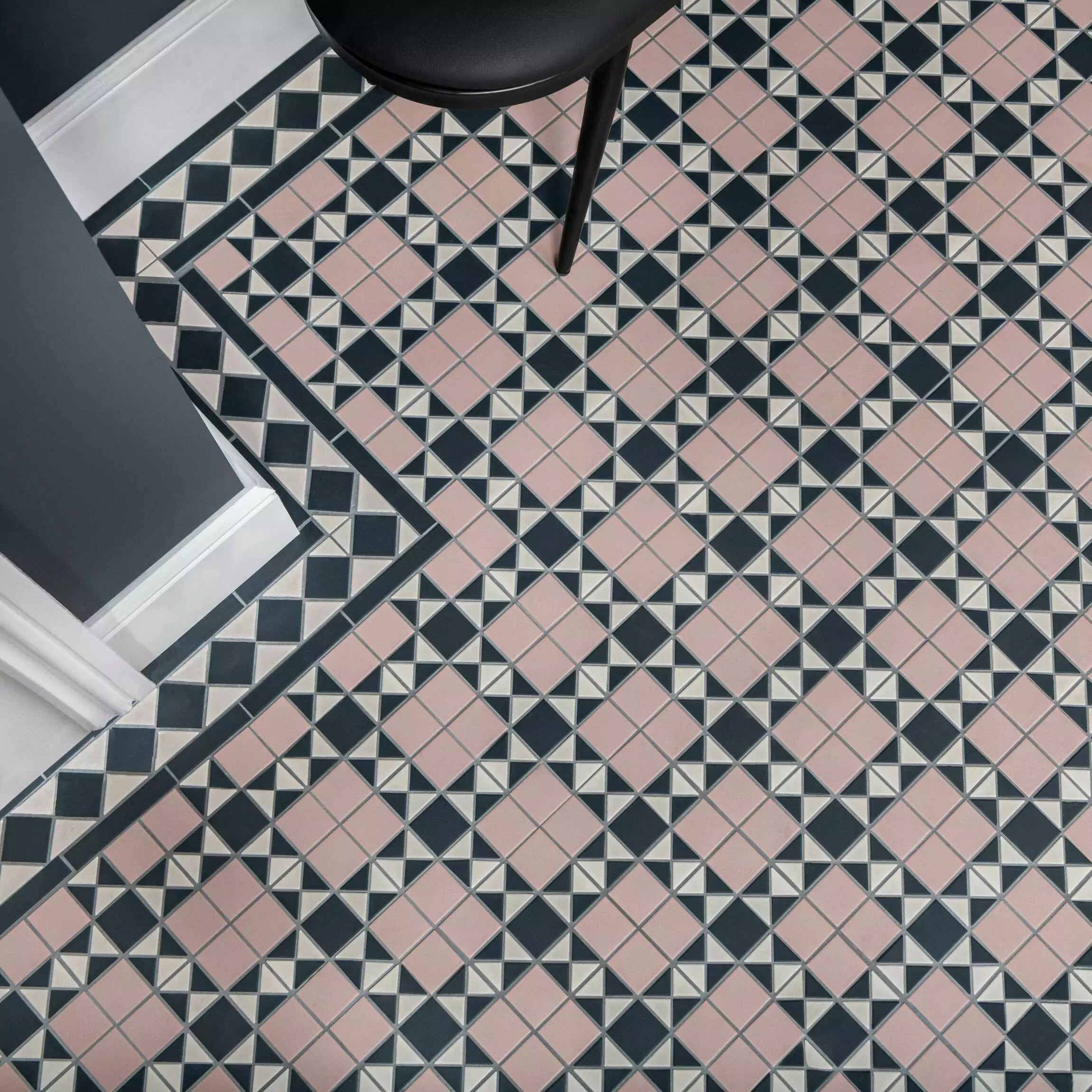 Retro Pink & Indigo Victorian Tiles