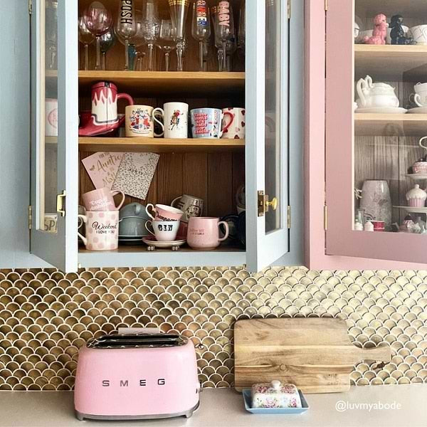 Gold fan mosaic cladding