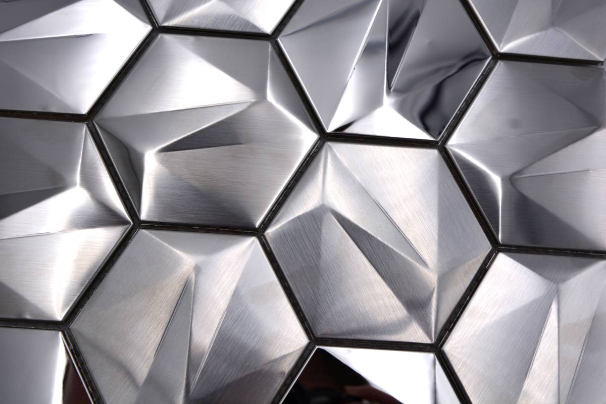 Close up Silver Metal 3D Hexagon Mosaic 25x29 cm