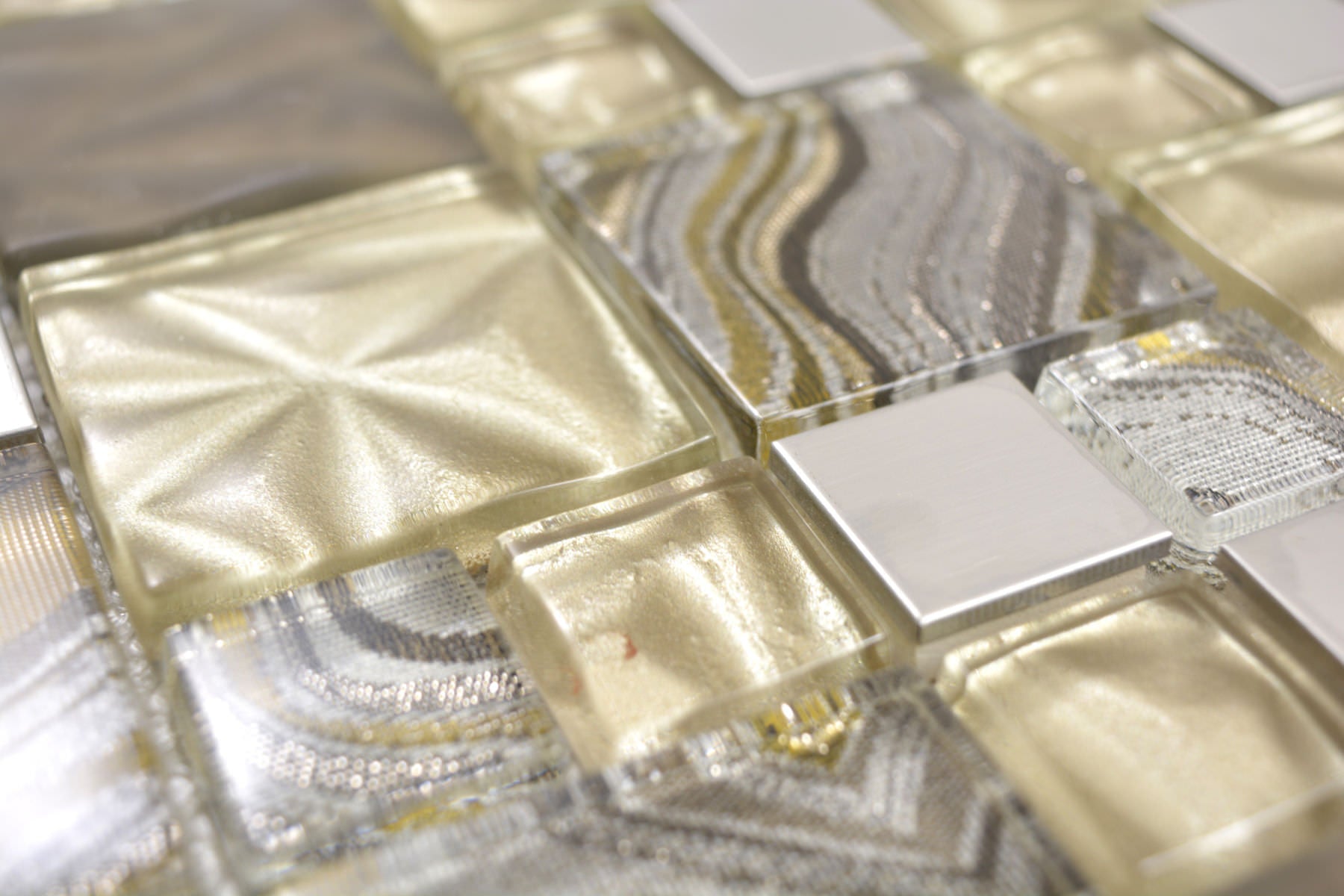 gold glass mosaic tile 