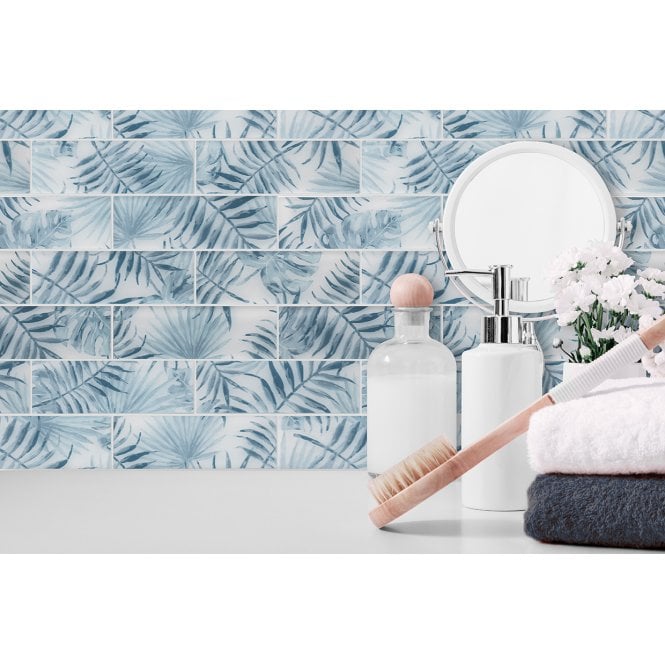 blue flower wall decor 