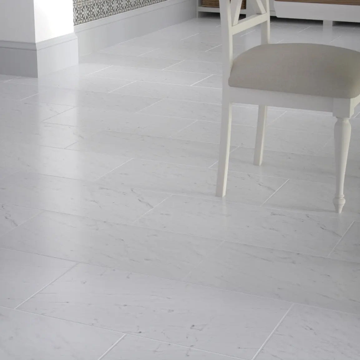 white marble floor tile 