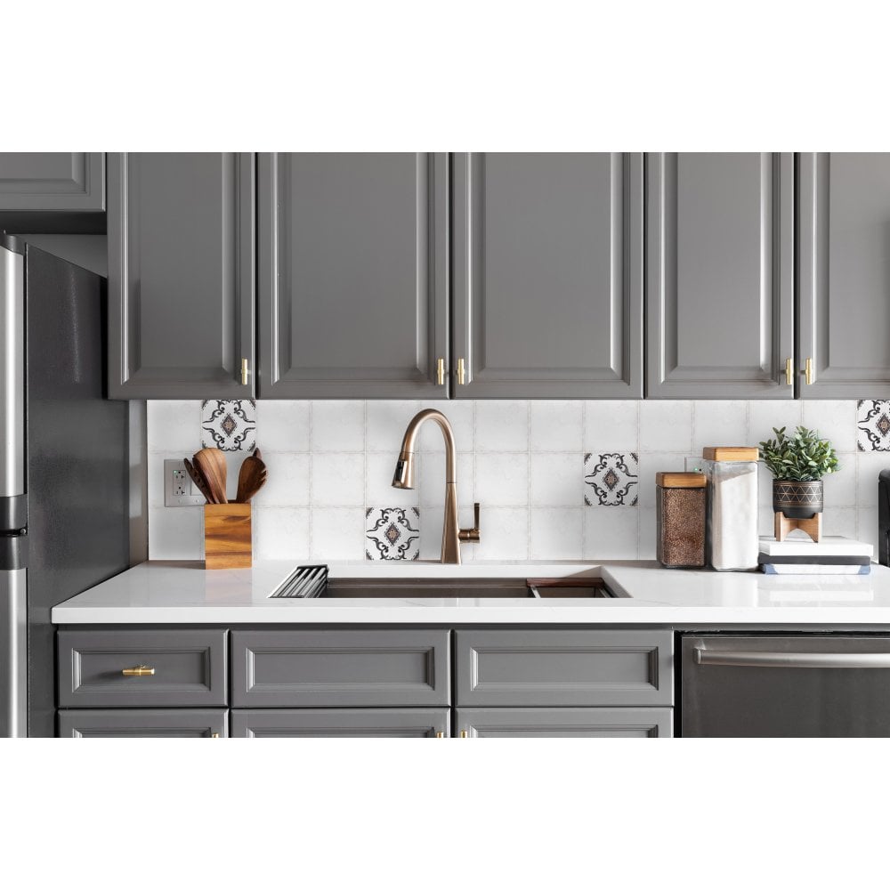 white Kitchen Splashback 