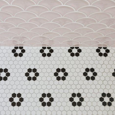 Mono Hex Porcelain Daisy Tile 26x30cm