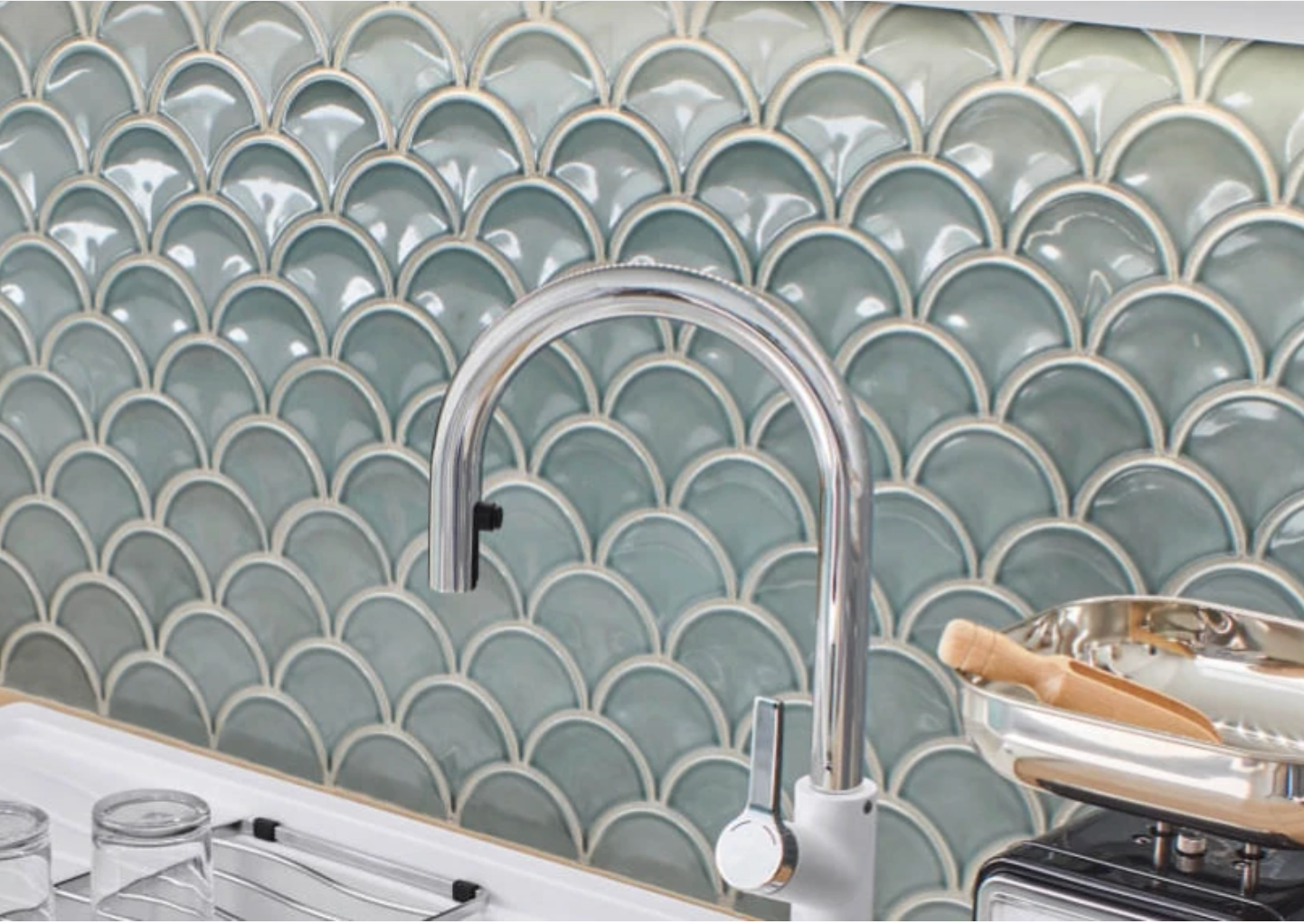 Petrol Gloss Scallop Mosaic - 256x273mm - Luxury Tiles UK